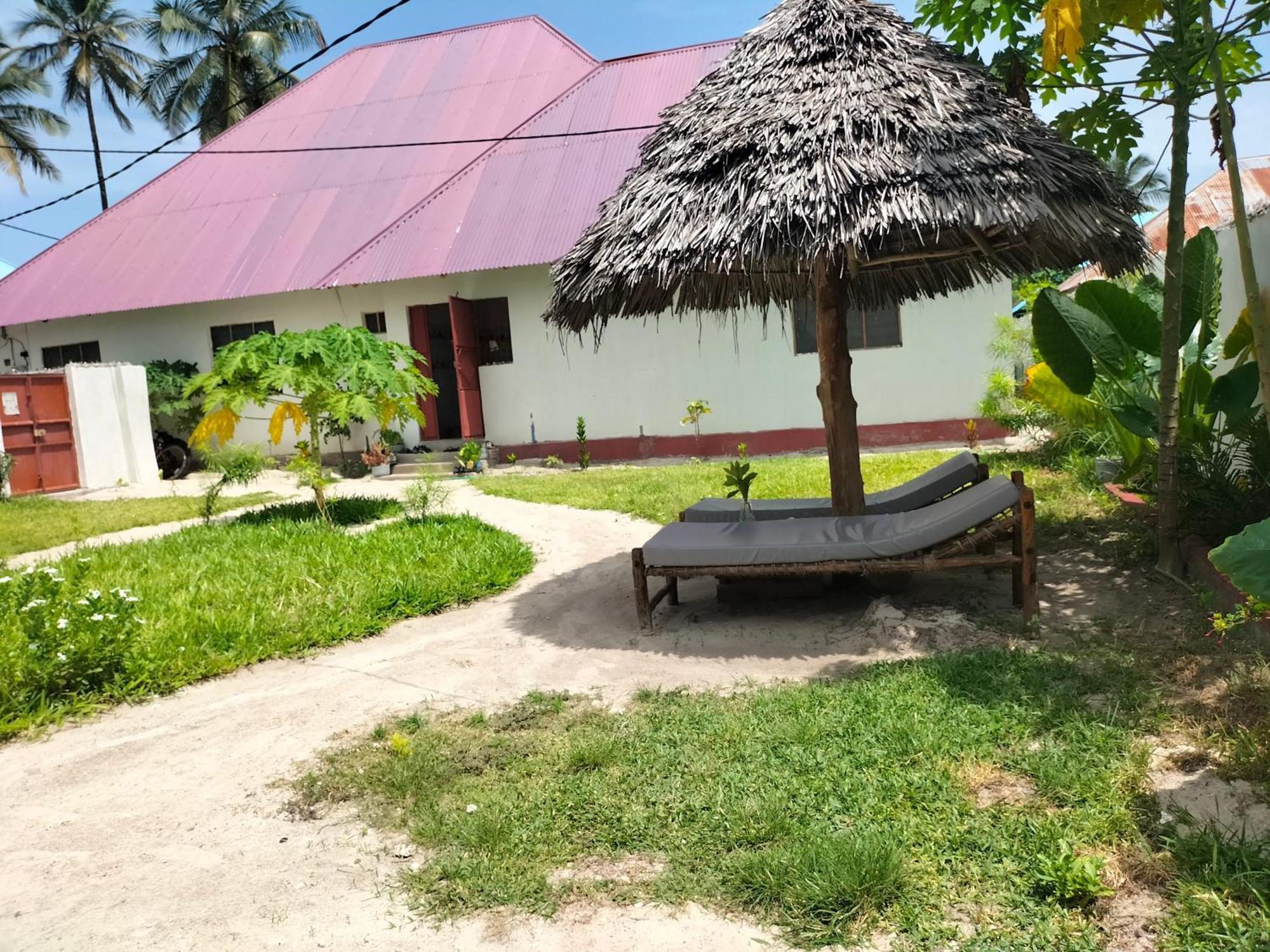 Mambo Leo Hostel Paje Exterior foto