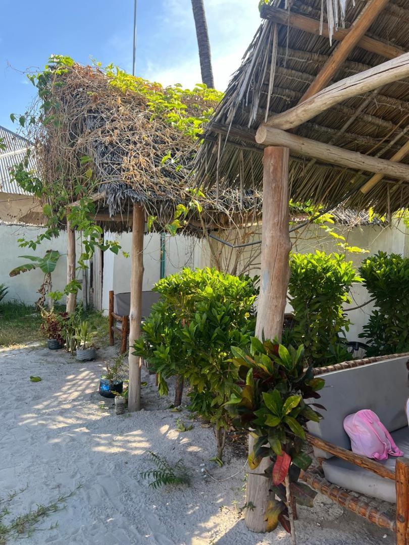 Mambo Leo Hostel Paje Exterior foto